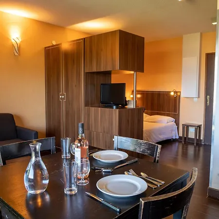 Cosy Avec Piscine Interieure, Wifi Et Parking A - Fr-1-165b-46 * Jausiers